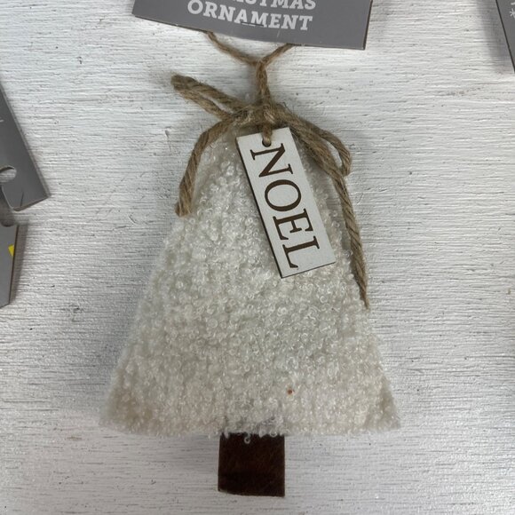 Holiday Style Set of 6 Christmas Ornaments Knit White Green Red New - Picture 4 of 11